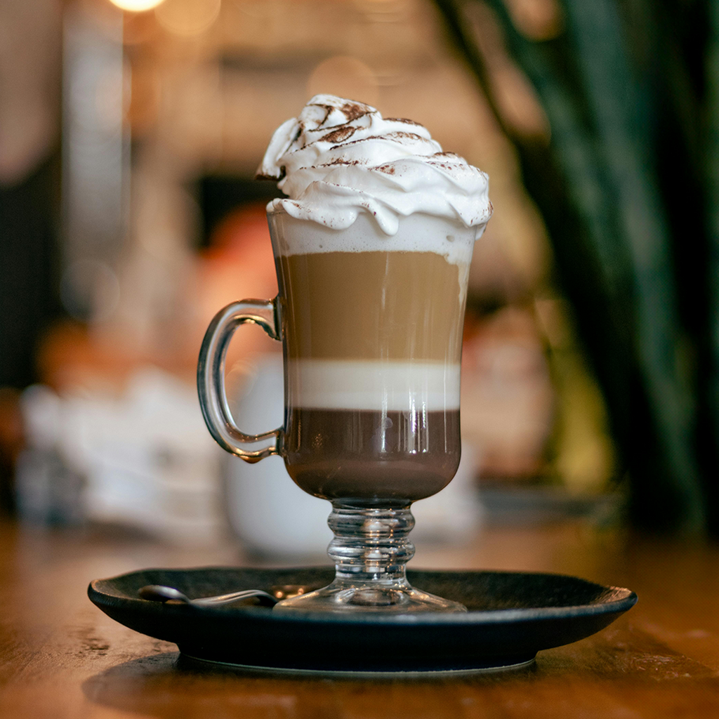 TARRO DE CRISTAL IRLANDES PARA CAPUCHINO DE 8 ONZAS